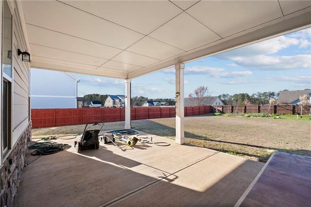 140 Oakleigh Manor Drive, Fayetteville, GA 30215