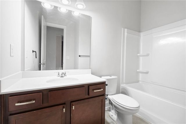 140 Oakleigh Manor Drive, Fayetteville, GA 30215