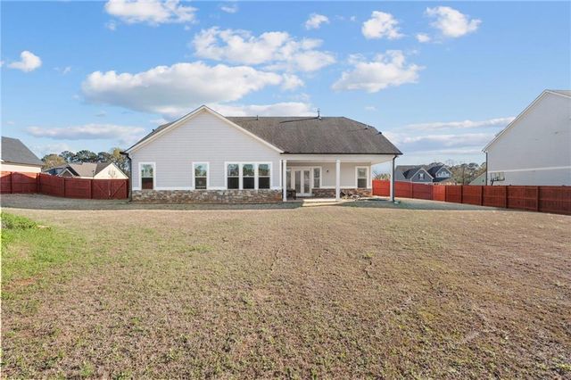 140 Oakleigh Manor Drive, Fayetteville, GA 30215