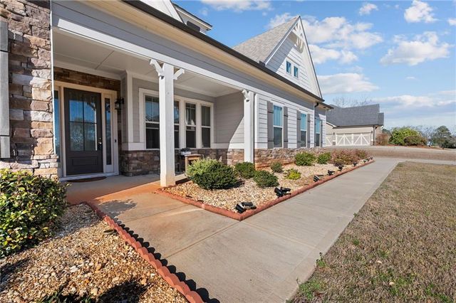 140 Oakleigh Manor Drive, Fayetteville, GA 30215