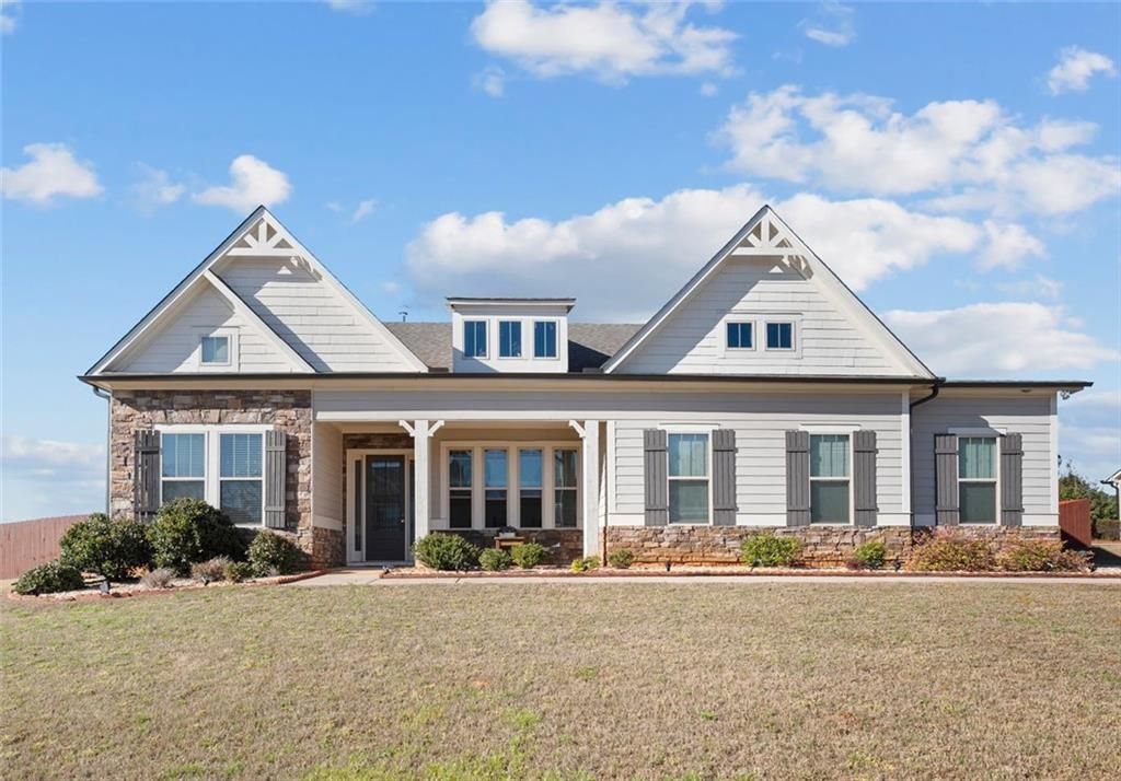 140 Oakleigh Manor Drive, Fayetteville, GA 30215