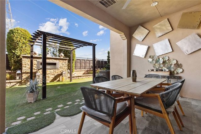 27636 Camellia Drive, Saugus, CA 91350