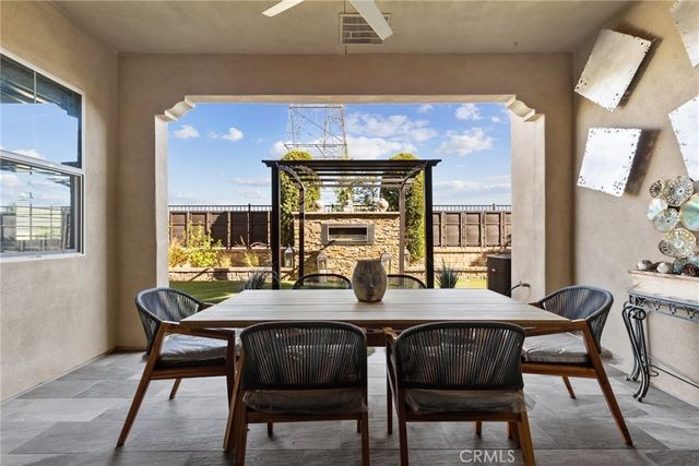 27636 Camellia Drive, Saugus, CA 91350