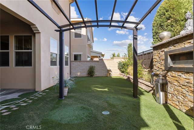 27636 Camellia Drive, Saugus, CA 91350