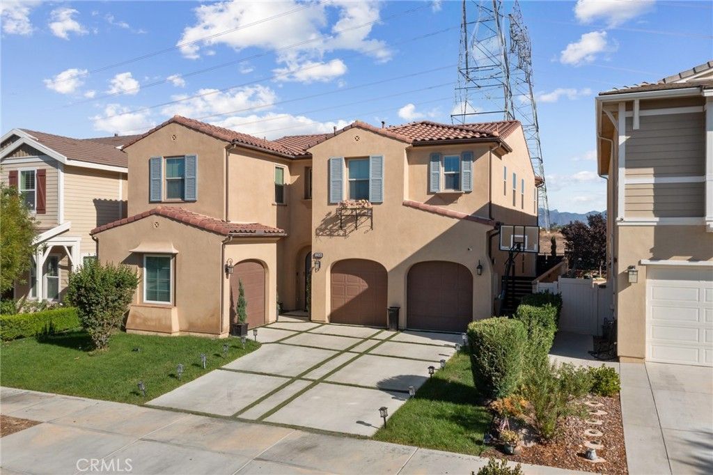 27636 Camellia Drive, Saugus, CA 91350