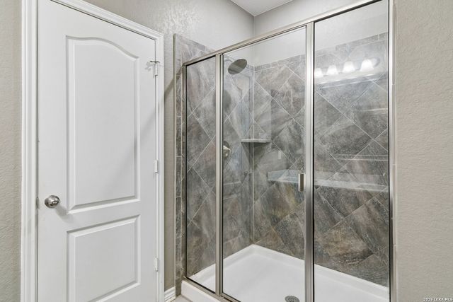 102 ANCHOR BLF, Universal City, TX 78148