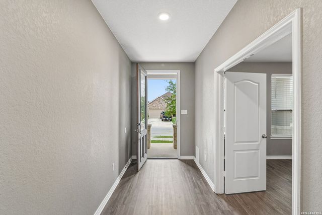 102 ANCHOR BLF, Universal City, TX 78148