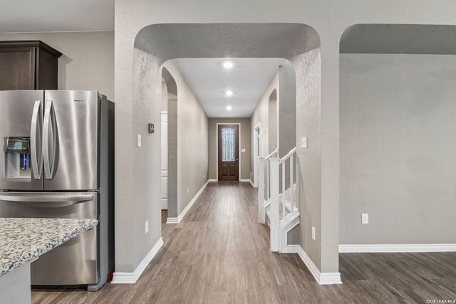102 ANCHOR BLF, Universal City, TX 78148