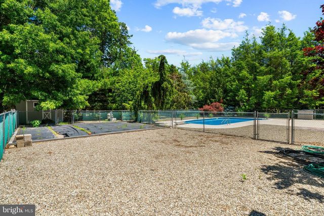 970 NUGENTOWN, Little Egg Harbor Twp, NJ 08087