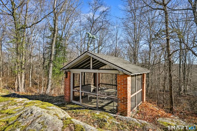 14 Langner Lane, Weston, CT 06883