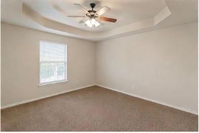 565 Griffith Drive, Saginaw, TX 76179