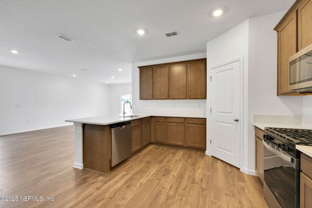 14155 EPPLY Drive, Jacksonville, FL 32218