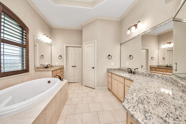 4827 Magnolia Bend Drive, Rosharon, TX 77583