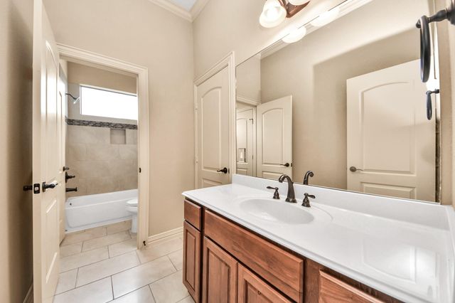4827 Magnolia Bend Drive, Rosharon, TX 77583