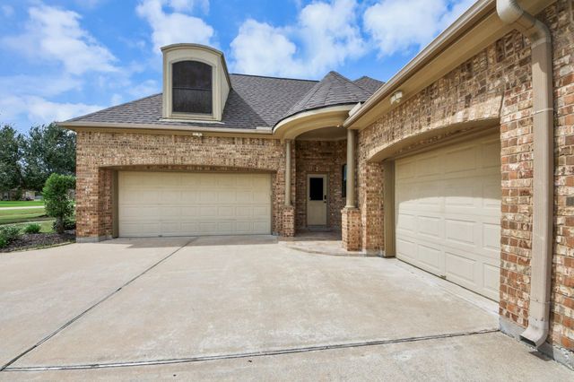 4827 Magnolia Bend Drive, Rosharon, TX 77583