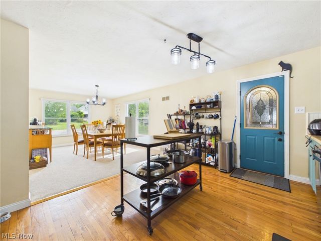 683 E Ford Avenue, Barberton, OH 44203