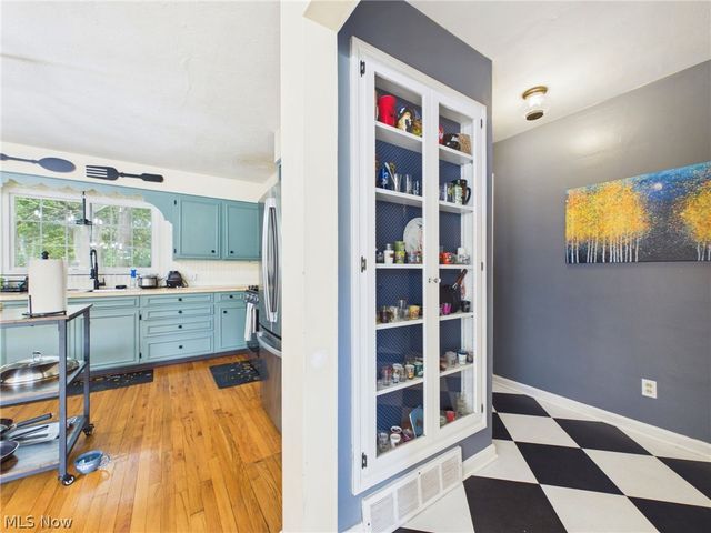 683 E Ford Avenue, Barberton, OH 44203
