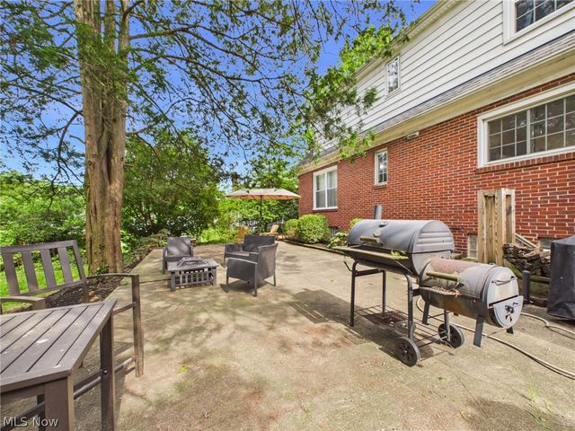 683 E Ford Avenue, Barberton, OH 44203