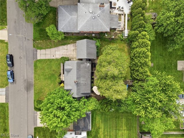 683 E Ford Avenue, Barberton, OH 44203