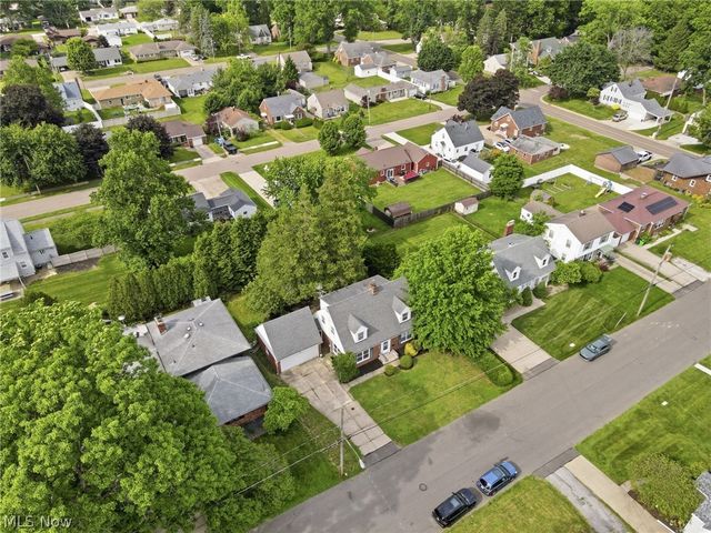 683 E Ford Avenue, Barberton, OH 44203
