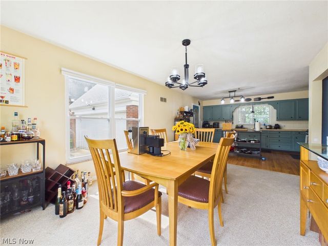 683 E Ford Avenue, Barberton, OH 44203