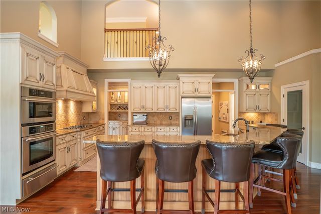8598 Regency Drive NW, Massillon, OH 44646