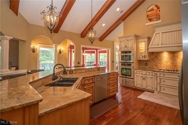8598 Regency Drive NW, Massillon, OH 44646