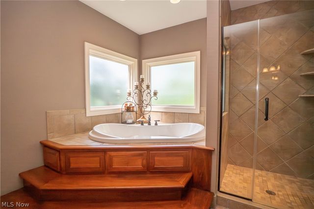 8598 Regency Drive NW, Massillon, OH 44646