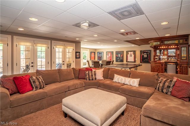 8598 Regency Drive NW, Massillon, OH 44646
