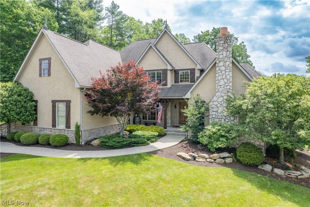 8598 Regency Drive NW, Massillon, OH 44646