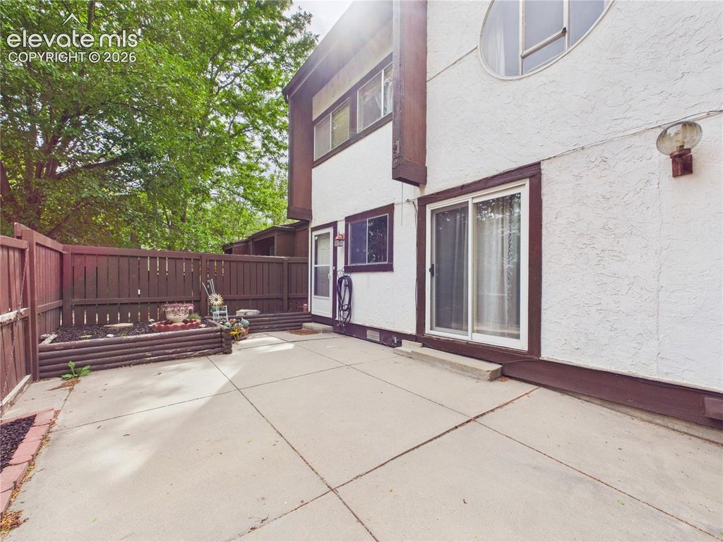 164 Bonnymede Road E, Pueblo, CO 81001 — photo 2