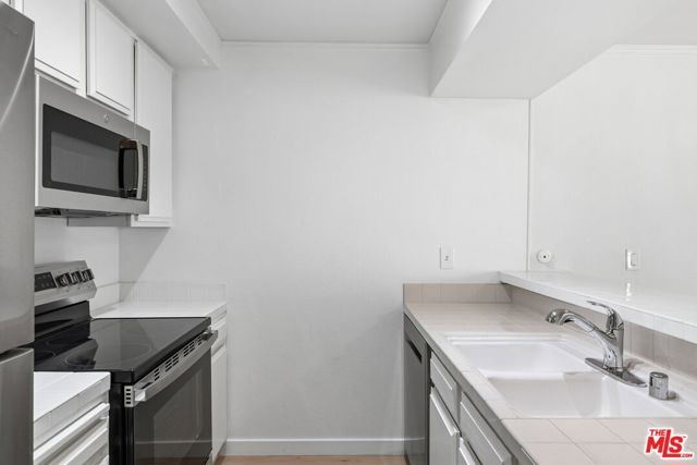 750 N Kings Road 224, West Hollywood, CA 90069