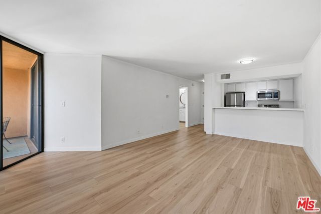 750 N Kings Road 224, West Hollywood, CA 90069