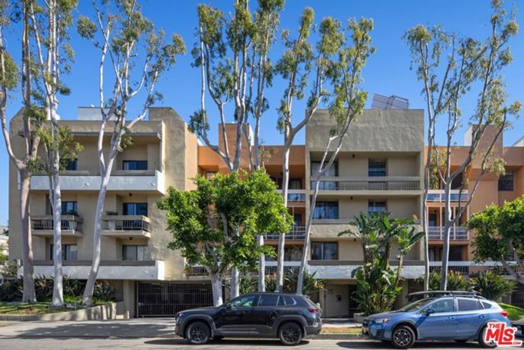 750 N Kings Road 224, West Hollywood, CA 90069