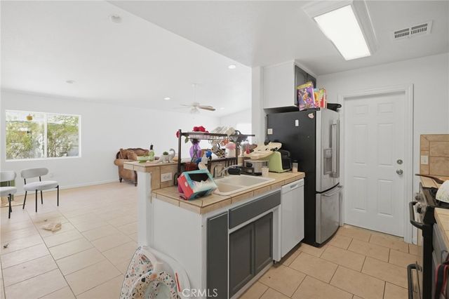 5932 La Buena Tierra Ave, 29 Palms, CA 92277