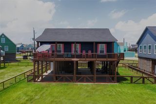 1922 Blue Water Highway, Surfside Beach, TX 77541