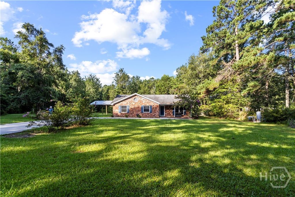 Image 28 of property listing at 2600 McCall Road, Rincon, GA 31326