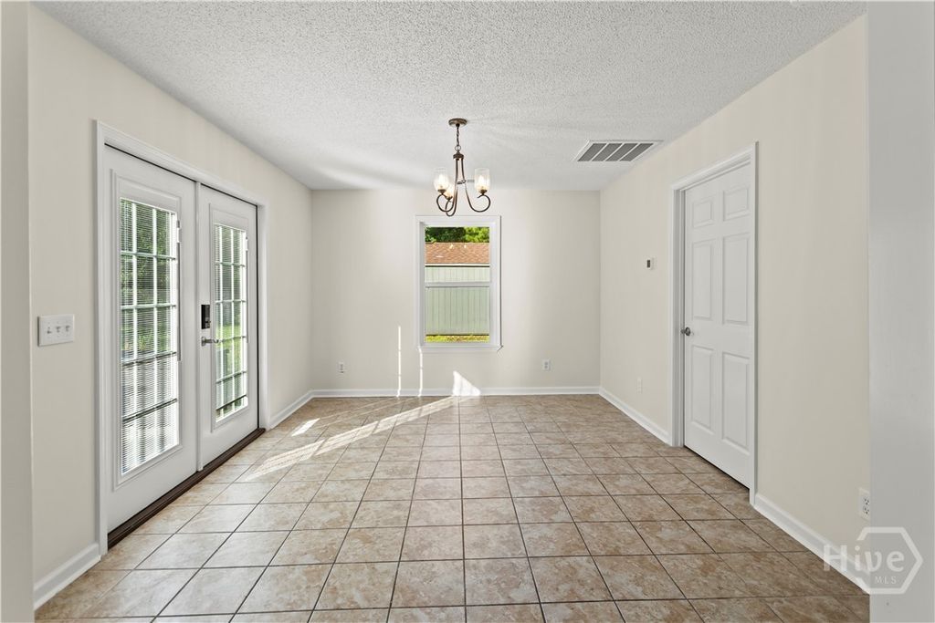 Image 9 of property listing at 2600 McCall Road, Rincon, GA 31326