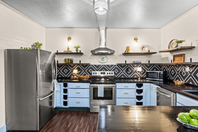 3372 Lake Kathy Road, Tunnel Hill, GA 30755