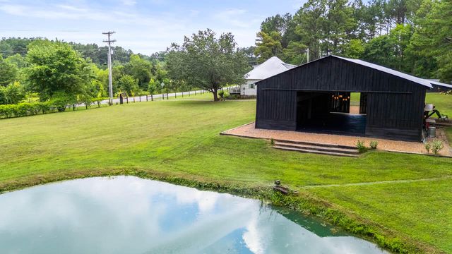3372 Lake Kathy Road, Tunnel Hill, GA 30755