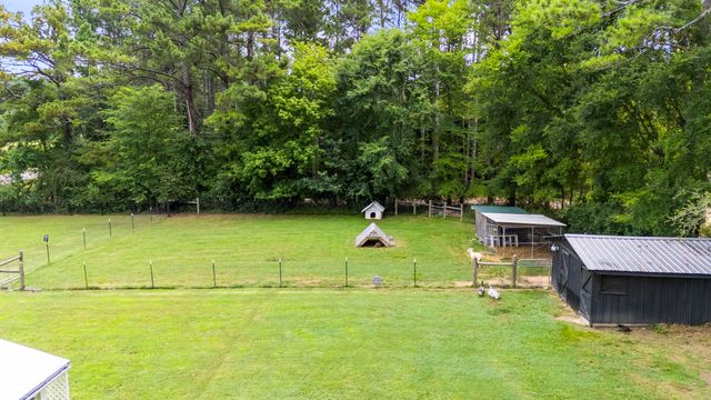 3372 Lake Kathy Road, Tunnel Hill, GA 30755
