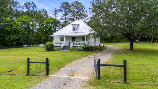 3372 Lake Kathy Road, Tunnel Hill, GA 30755