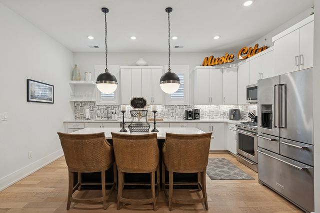 119 Acklen Park Dr Apt 303, Nashville, TN 37203