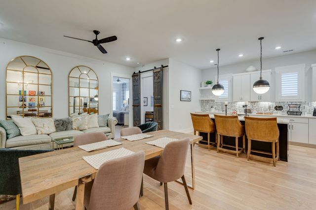 119 Acklen Park Dr Apt 303, Nashville, TN 37203