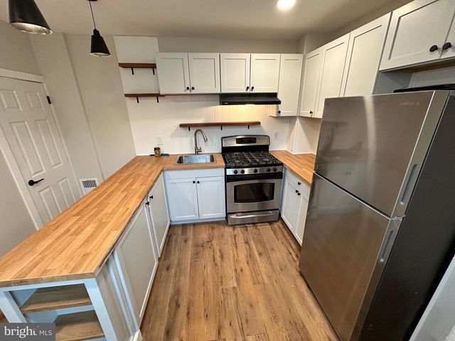 2633 JANNEY ST, Philadelphia, PA 19125