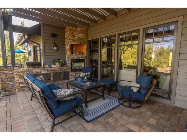20112 STARFIRE RIDGE Ct, Bend, OR 97702