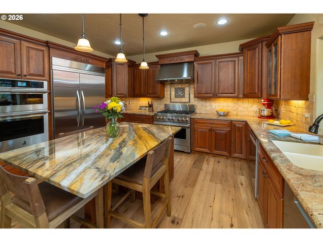20112 STARFIRE RIDGE Ct, Bend, OR 97702
