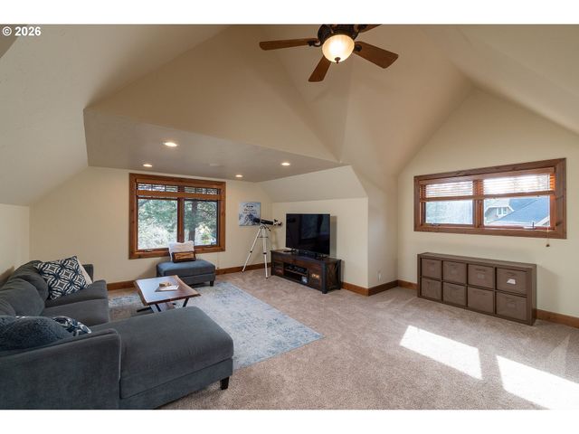 20112 STARFIRE RIDGE Ct, Bend, OR 97702