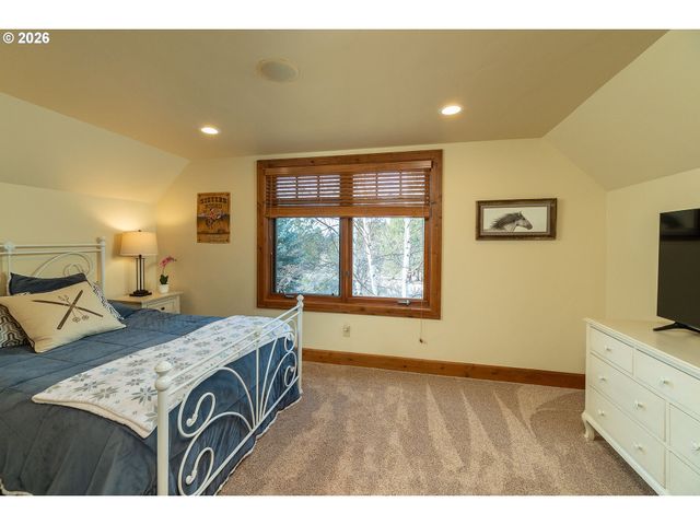 20112 STARFIRE RIDGE Ct, Bend, OR 97702