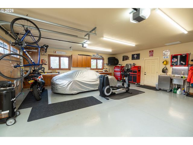 20112 STARFIRE RIDGE Ct, Bend, OR 97702